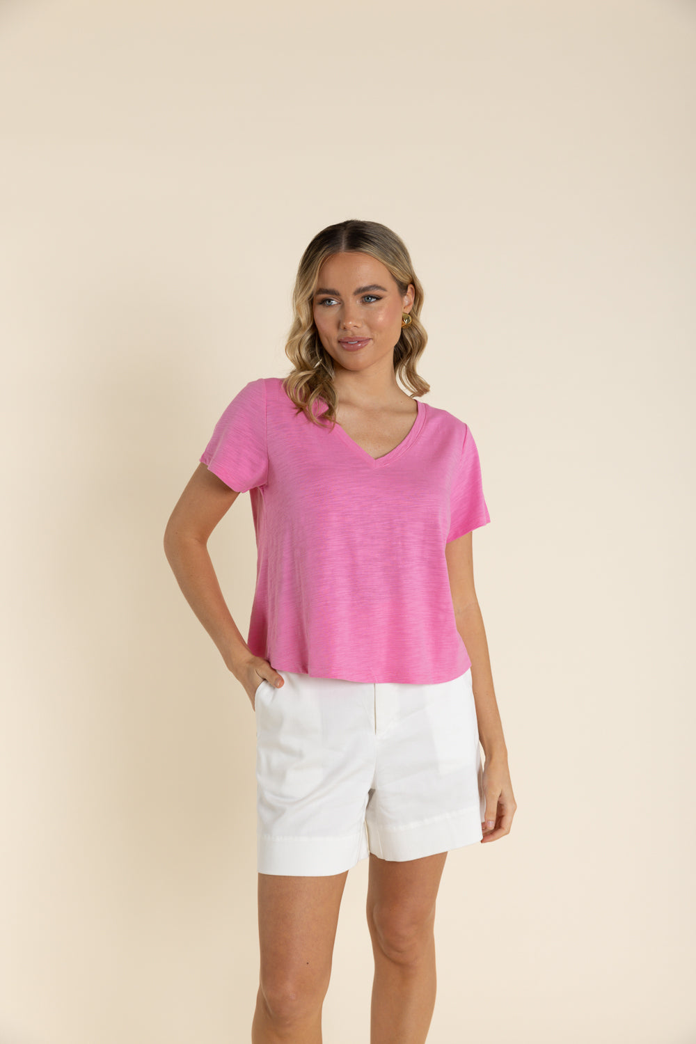 2944 V Neck Crop T Shirt